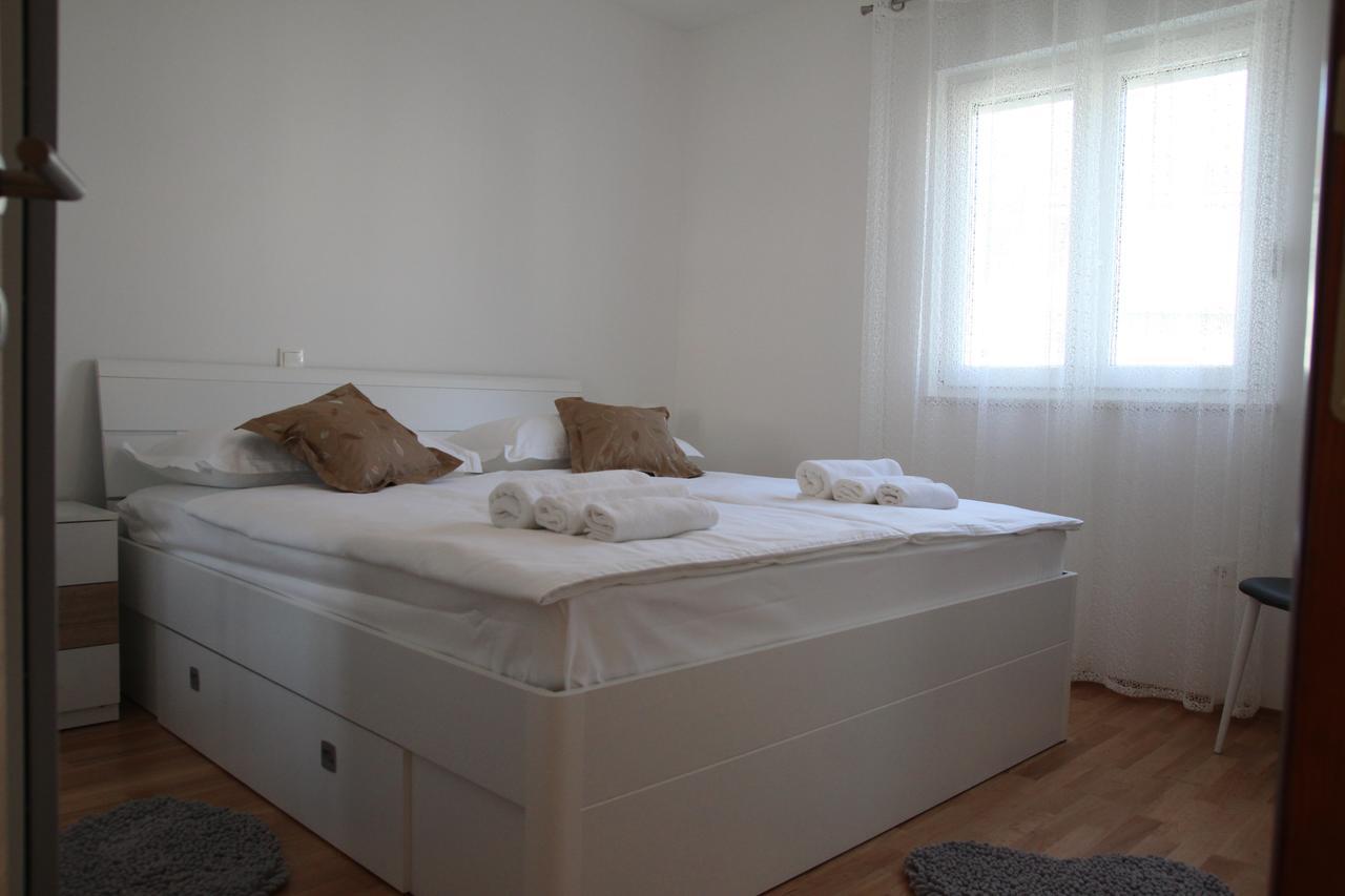 Apartment Mario Podstrana Exteriör bild